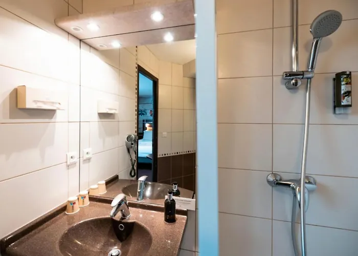 Hotel Logis Boutique Novalis Gradignan